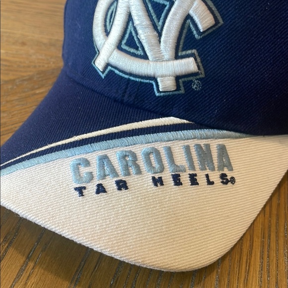 North Carolina Tar Heels Navy Blue Cap - Picture 2 of 7